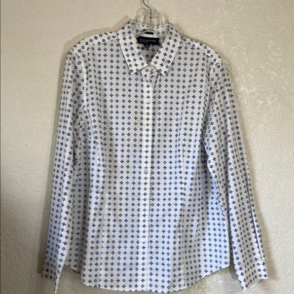 Jones New York  Signature Woman’s Shirt - Picture 2 of 8